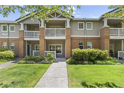 30350 SW Rebekah St #11, Wilsonville, OR 97070