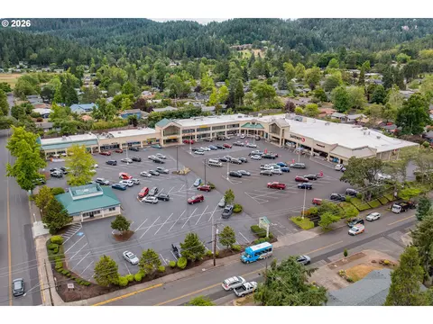 Exterior - 4047 Donald St #C, Eugene, OR 97405 photo 10 of 10