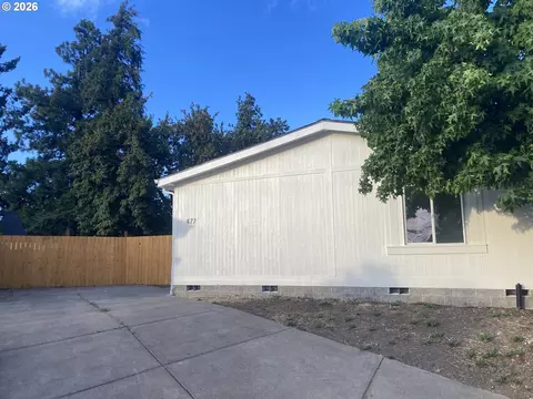 477 48th St, Springfield, OR 97478 photo 2
