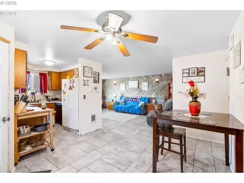 Other - 133 Edith Cir, Eagle Point, OR 97524 photo 2 of 3