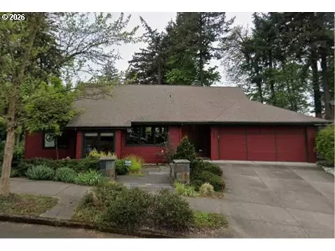 6723 SE Ash St, Portland, OR 97215