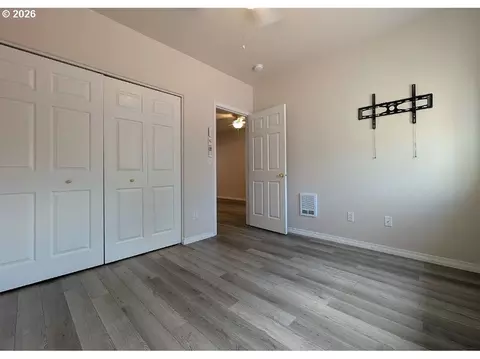 Bedroom - 28 Lawrence St, Eugene, OR 97401 photo 2 of 10
