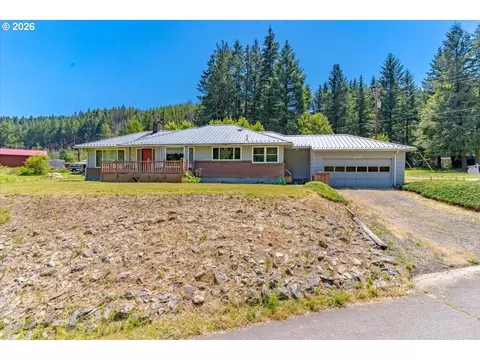 538 Mountain Ave, Idanha, OR 97350