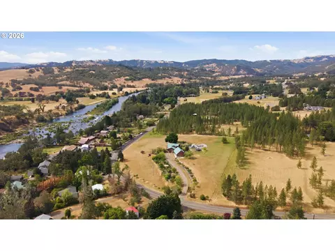 441 Echo Dr, Roseburg, OR 97470