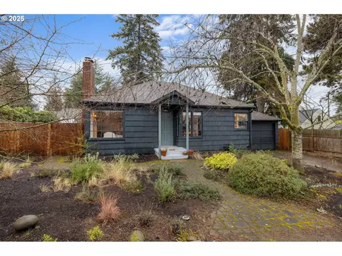 4215 NE 57th Ave, Portland, OR 97218