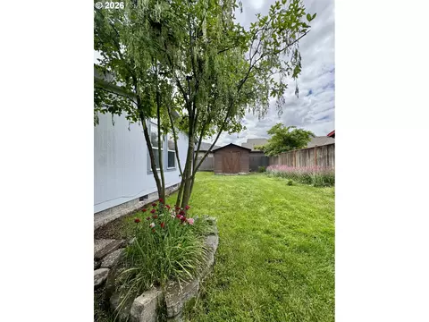 962 Rainbow Dr, Springfield, OR 97477 photo 35