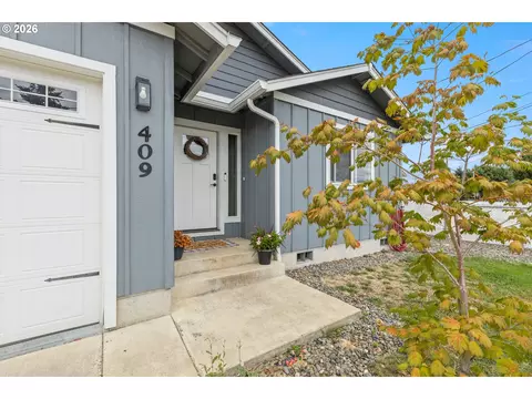 409 S State St, Sutherlin, OR 97479