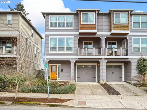 714 SE Spokane St, Portland, OR 97202