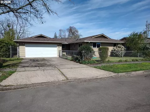 Exterior - 778 V St, Springfield, OR 97477 photo 2 of 6
