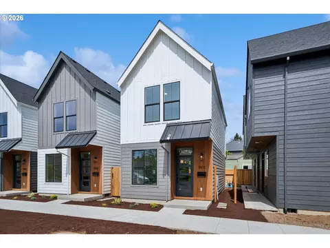 5971 SE Reedway St, Portland, OR 97206