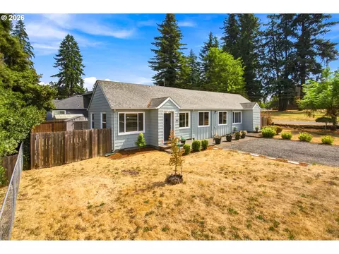 906 6th St, Washougal, WA 98671