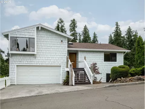 23 Skyline Ave, Astoria, OR 97103