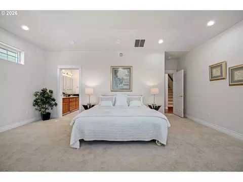 Bedroom - 3466 Ambleside Dr, Springfield, OR 97477 photo 1 of 5