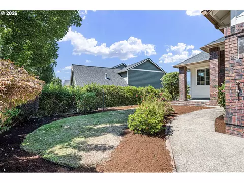 Exterior - 3466 Ambleside Dr, Springfield, OR 97477 photo 9 of 9