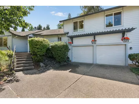 Exterior - 17295 Hanneman Ct, Gladstone, OR 97027 photo 2 of 12
