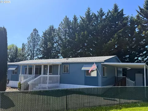 130 NW Stephanie Ct, Winston, OR 97496