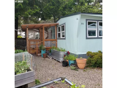 4875 N Highway 101 # 86, Depoe Bay, OR 97341