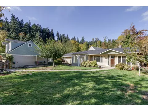 1755 E 43rd Ave, Eugene, OR 97405