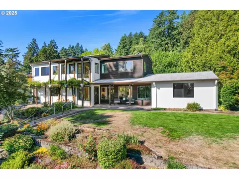 4486 SW Washouga Ave, Portland, OR 97239