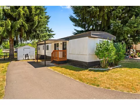 1530 Tamarack St #97, Sweet Home, OR 97386