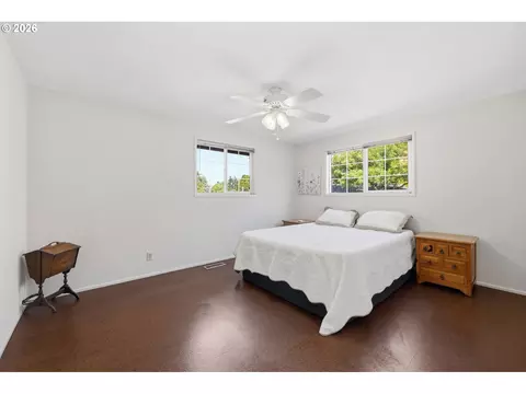 Bedroom - 4700 Thunderbird St, Eugene, OR 97404 photo 1 of 4