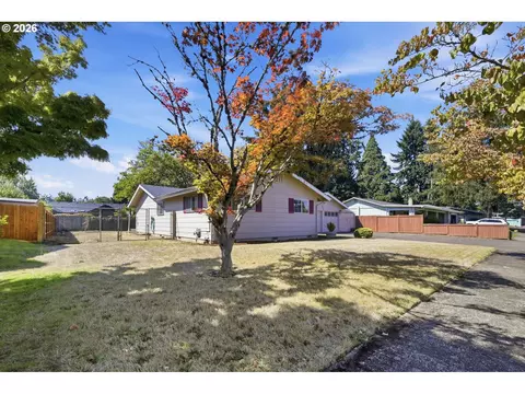 Exterior - 4700 Thunderbird St, Eugene, OR 97404 photo 3 of 3