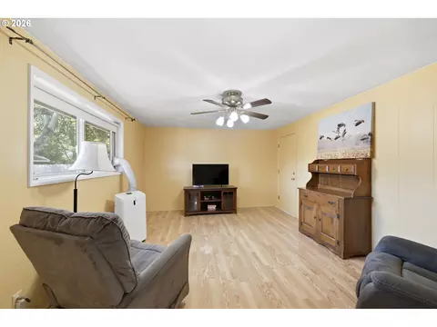 Living - 4700 Thunderbird St, Eugene, OR 97404 photo 5 of 5