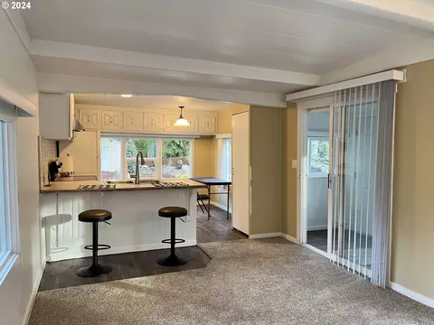 85313 Glenada Rd, Florence, OR 97439 photo 14