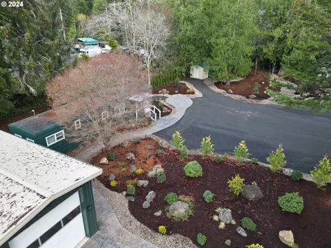 85313 Glenada Rd, Florence, OR 97439 photo 3
