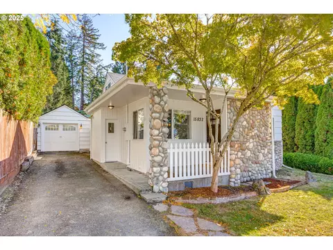 15832 SW Willamette St, Sherwood, OR 97140