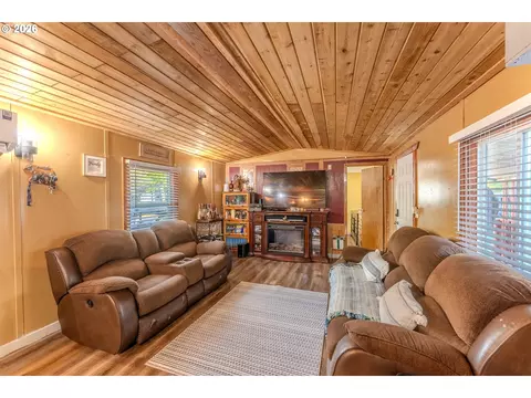4900 Royal Ave #32, Eugene, OR 97402 photo 7