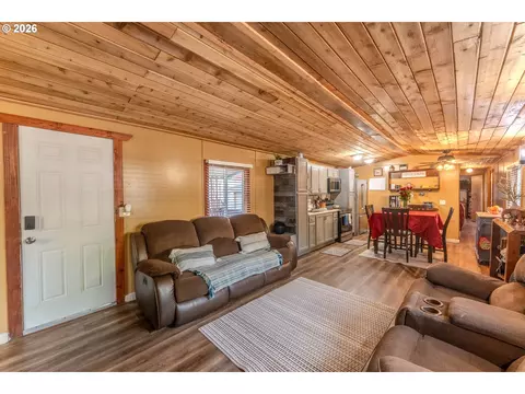 4900 Royal Ave #32, Eugene, OR 97402 photo 9