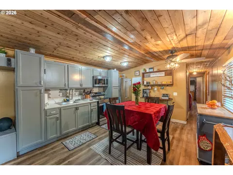 4900 Royal Ave #32, Eugene, OR 97402 photo 10