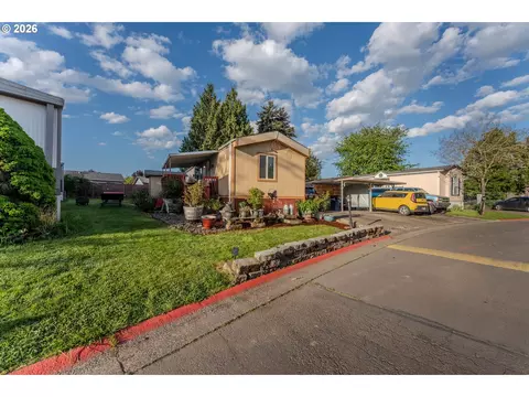 4900 Royal Ave #32, Eugene, OR 97402 photo 2