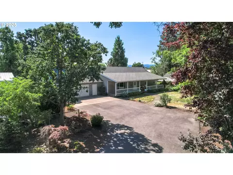 301 S Cole Ave, Molalla, OR 97038