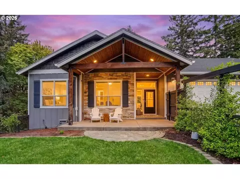 734 Cascade Dr NW, Salem, OR 97304
