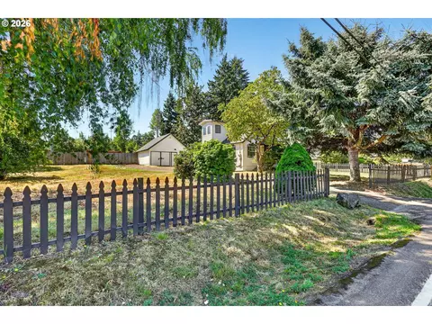 Exterior - 4520 SE Chase Rd, Gresham, OR 97080 photo 1 of 11
