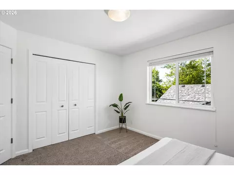 Bedroom - 3461 Merryvale Rd, Eugene, OR 97404 photo 6 of 6