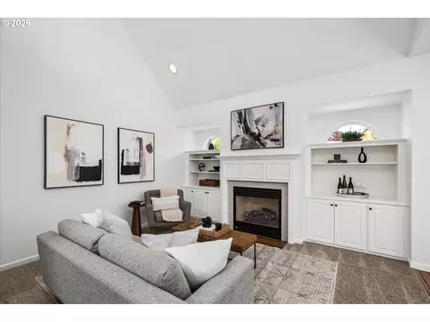 Living - 3461 Merryvale Rd, Eugene, OR 97404 photo 2 of 4