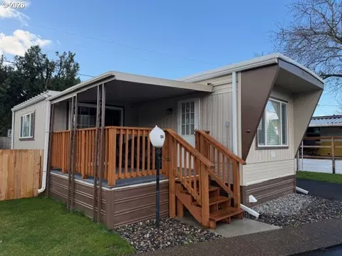 16901 SE Division St, Portland, OR 97236