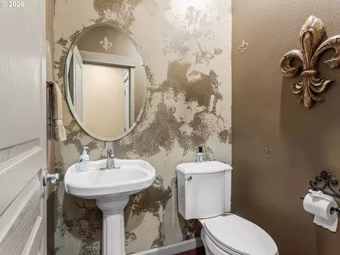 Bath - 19913 SE 8th Way, Camas, WA 98607 photo 1 of 5