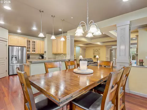 Dining - 19913 SE 8th Way, Camas, WA 98607 photo 4 of 4