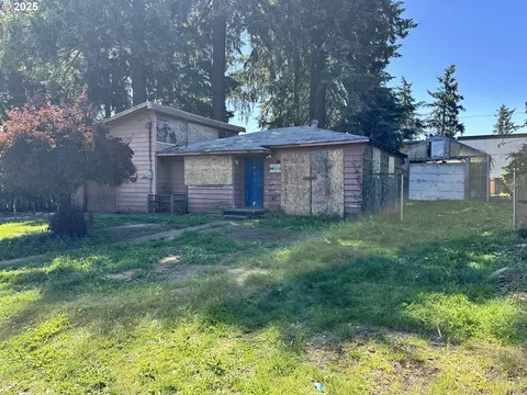 12010 NE Holladay St, Portland, OR 97220