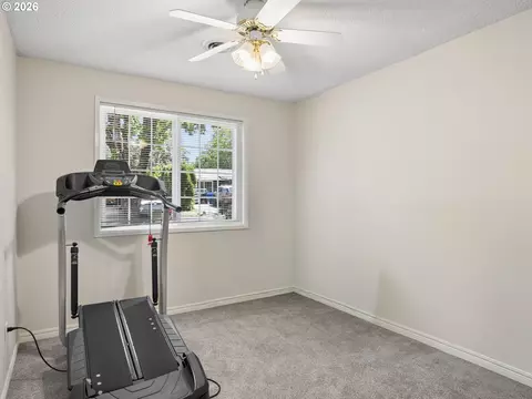 Bedroom - 18035 Bodley Ct, Sandy, OR 97055 photo 6 of 6