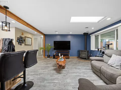 Living - 18035 Bodley Ct, Sandy, OR 97055 photo 1 of 2