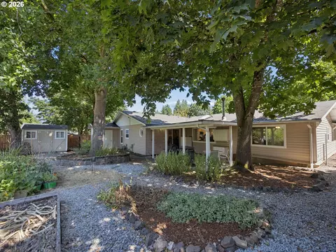 Exterior - 18035 Bodley Ct, Sandy, OR 97055 photo 6 of 10