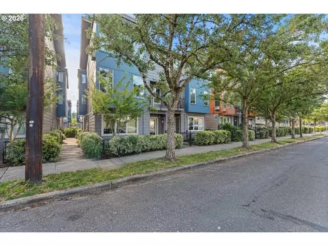 7534 N Burlington Ave, Portland, OR 97203