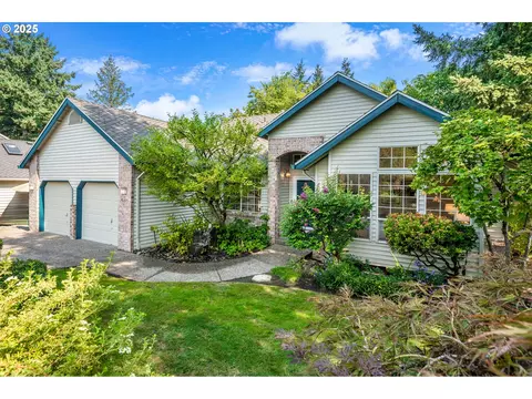 15395 SW Gleneden Dr, Beaverton, OR 97007