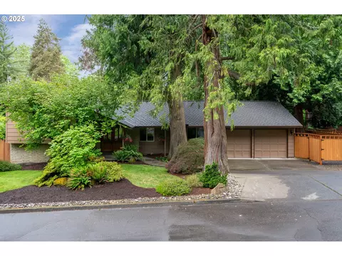 18925 SW Alderwood Dr, Beaverton, OR 97003
