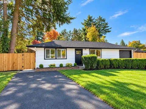 12914 NE Halsey St, Portland, OR 97230